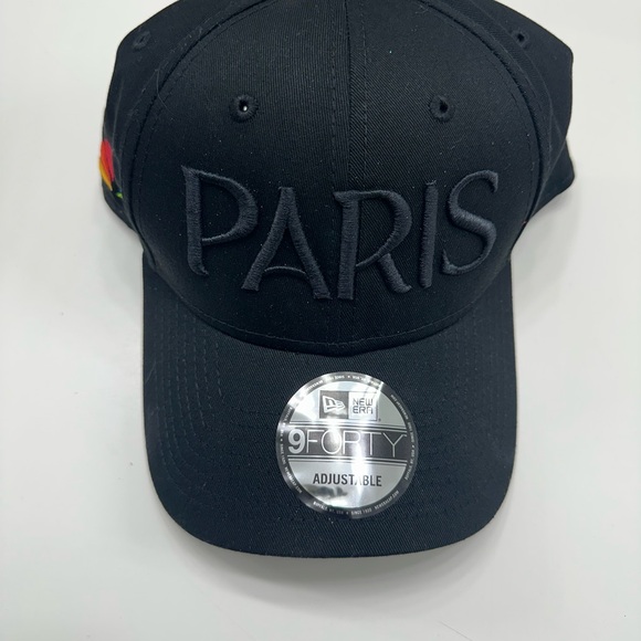 Hat - Picture 2 of 3